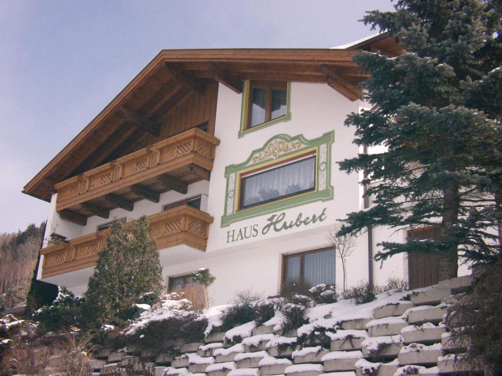 Haus Hubert Appartement Arzl im Pitztal Buitenkant foto