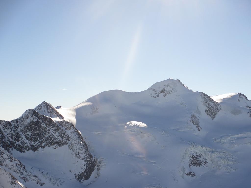 Haus Hubert Appartement Arzl im Pitztal Buitenkant foto