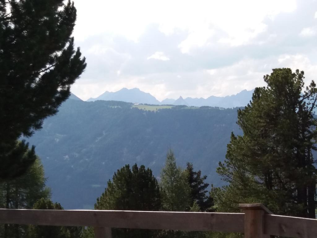 Haus Hubert Appartement Arzl im Pitztal Buitenkant foto